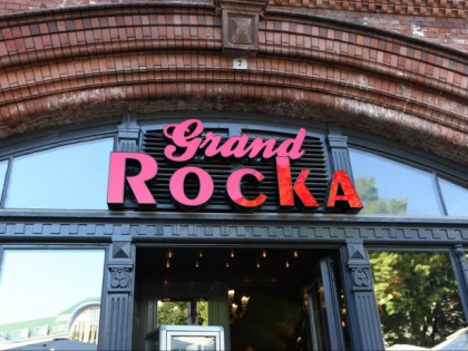 照片: Grand Rocka